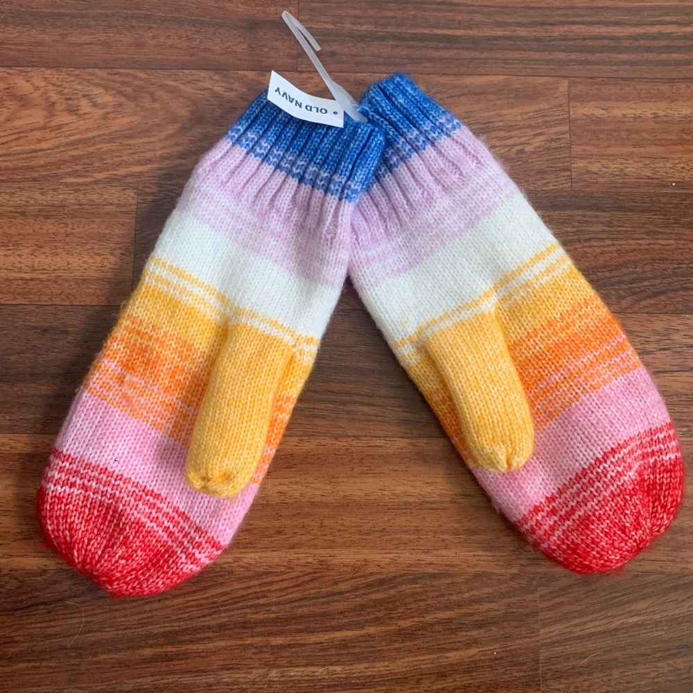 80s inspired multicoloured striped mittens #vintage #80s #striped NWT Old Navy